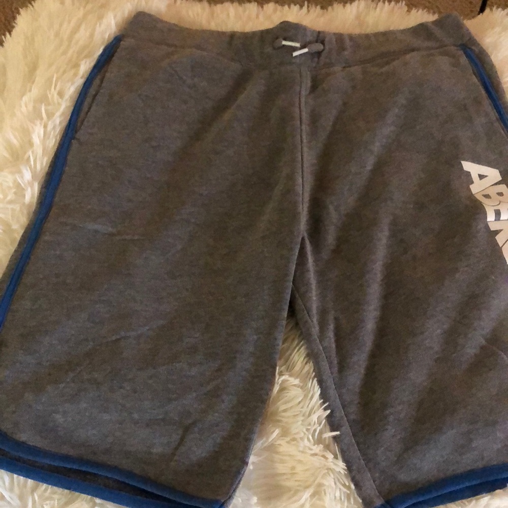Abercrombie kids Boy shorts gray and blue color  very good condition like new